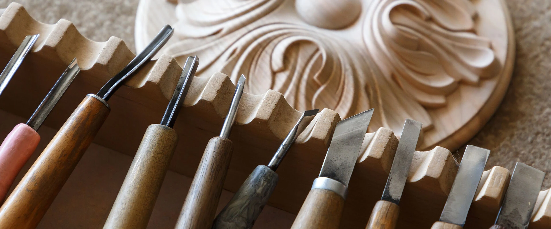 The carver's chisels and gouges