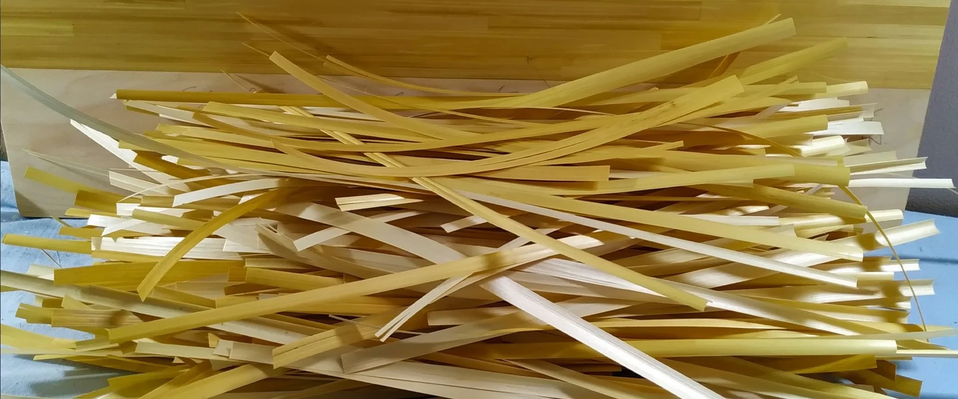 Flattened Straw for Marquetry
