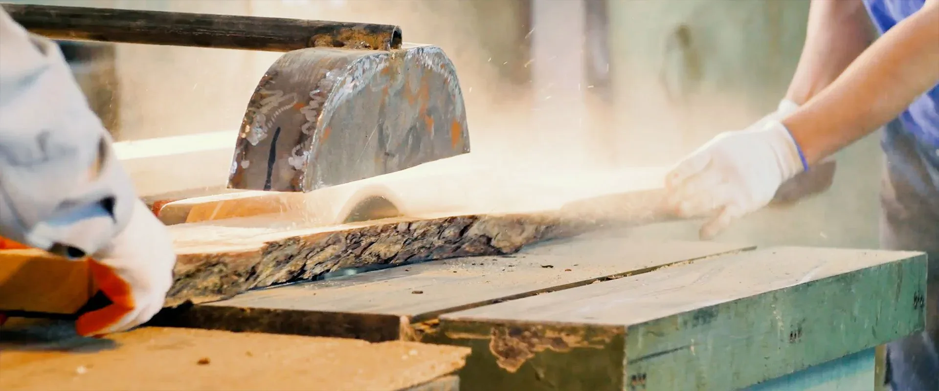 Wood plank sawing