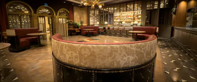 Restaurant & bar furniture and FF&E