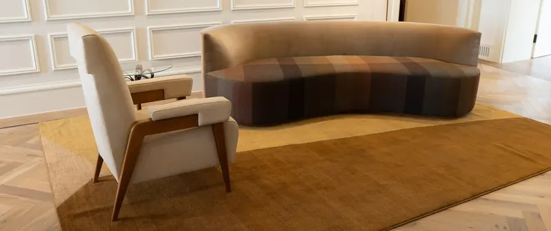 Upholstered furniture: fabric, leather and form