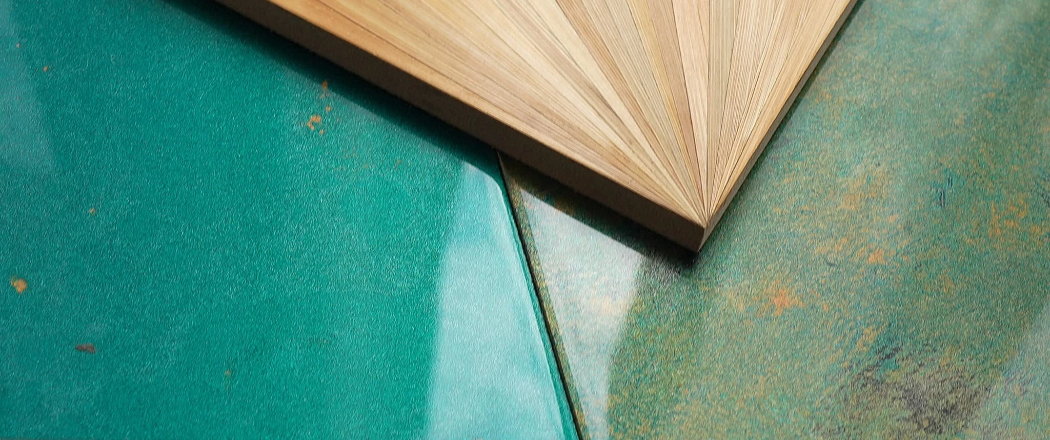 Green lacquer samples shown with straw marquetry