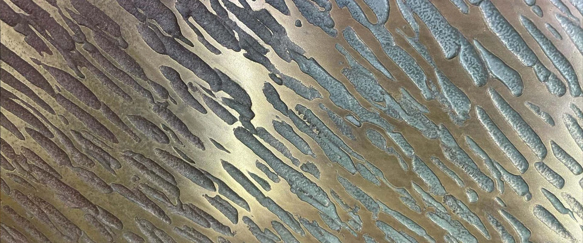 Liquid metal finish
