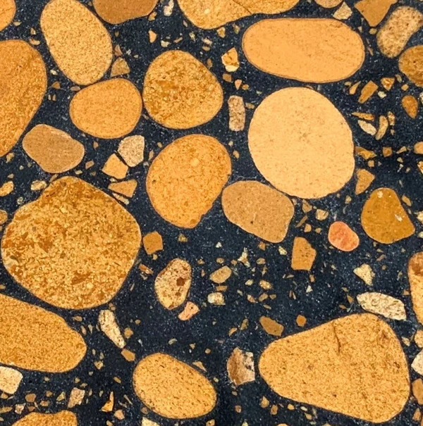 Bespoke terrazzo sample TE124 — colour and aggregate mix