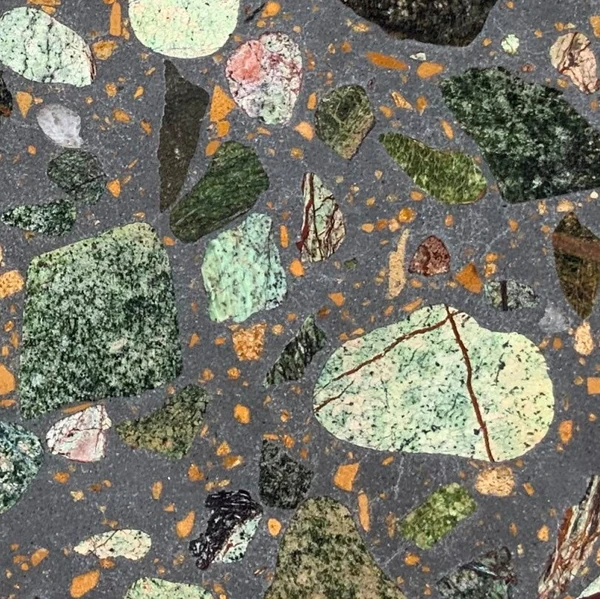 Bespoke terrazzo sample TE125 — colour and aggregate mix