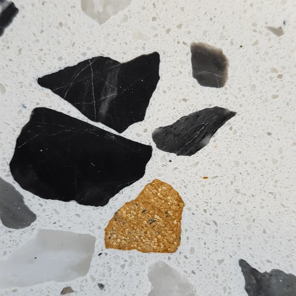 Bespoke terrazzo sample TE135 — colour and aggregate mix