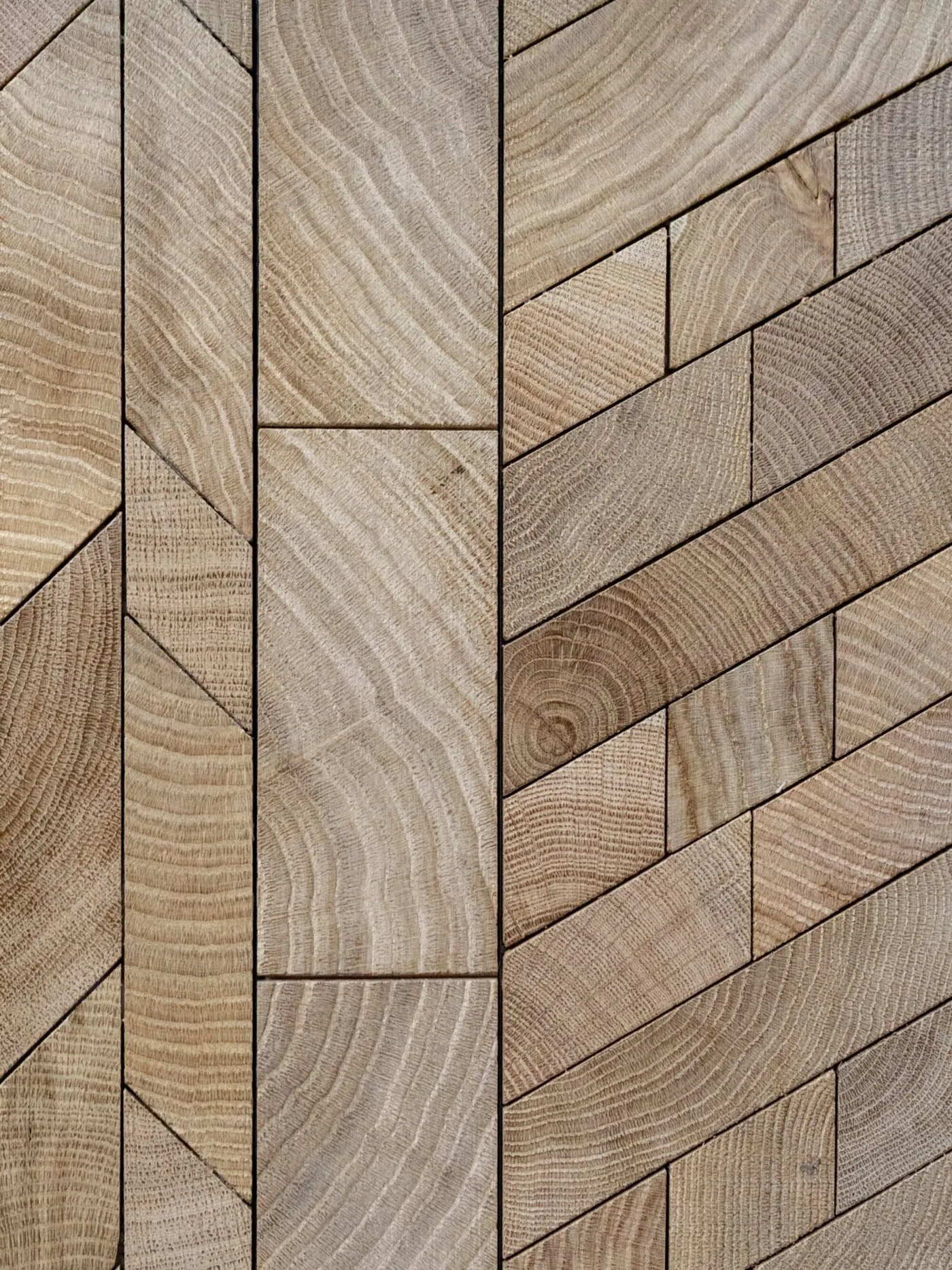 Forêt end-grain oak blocks in the natural finish