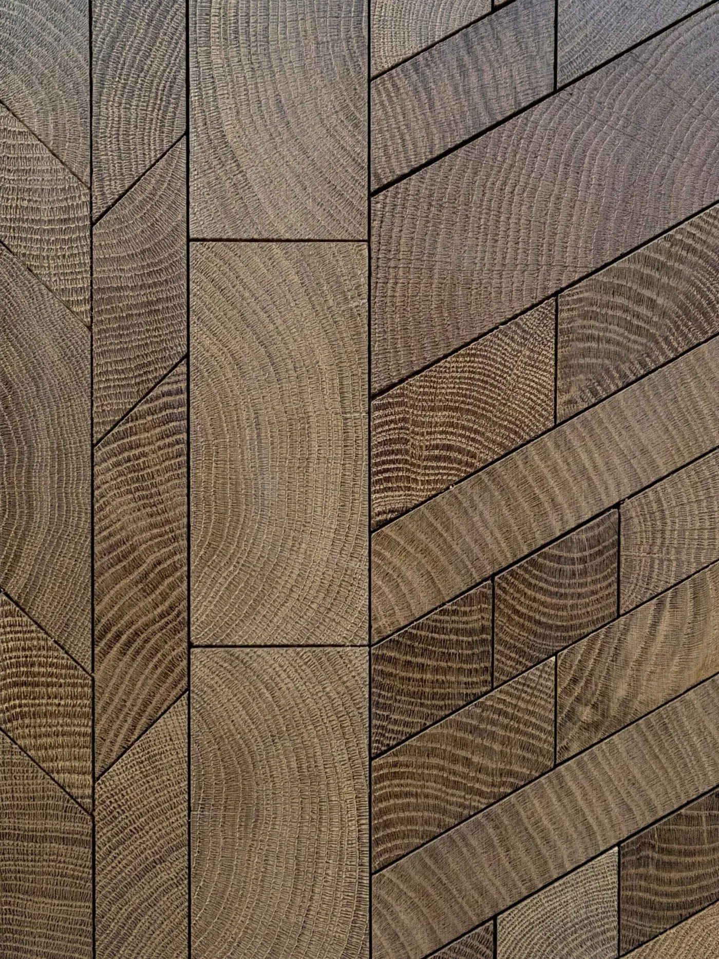 Forêt end-grain oak blocks in the smoked finish
