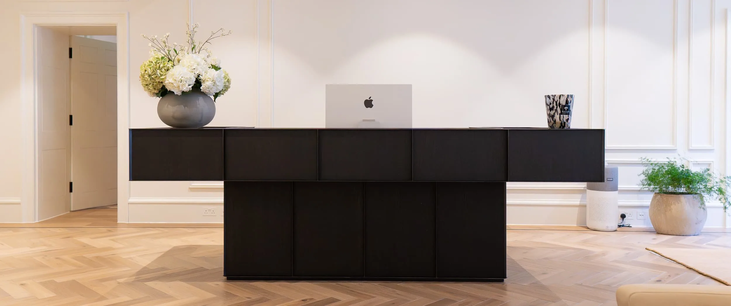 St. James's Square Private Offices